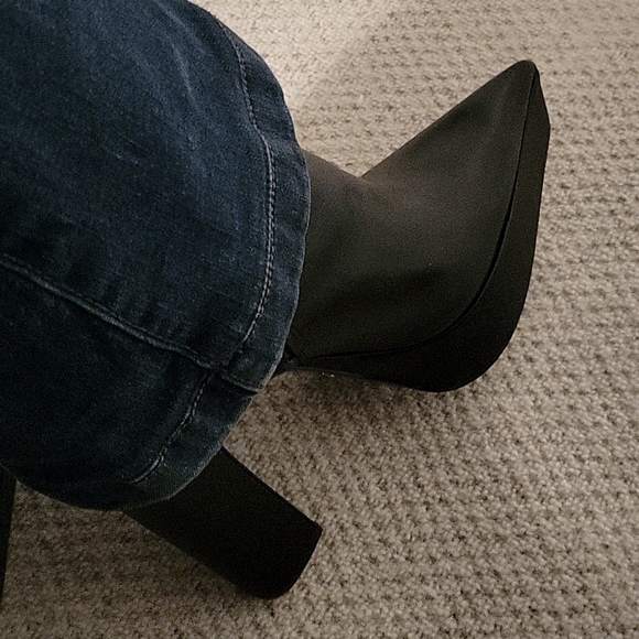 ZARA PLATFORM POINTED TOE LEATHER ANKLE BOOTS - Picture 4 of 5